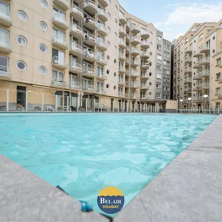 Apartamento Zeezicht Xiii - Cozy 2-bedroom On The Belgian Coast With Spacious Sun Terrace And Pool T86